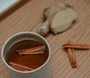 Leia mais sobre o artigo Harmonizando o chá de gengibre: combinando ingredientes para um sabor e saúde ainda melhores