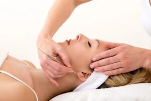 Leia mais sobre o artigo Entendendo a Auriculoterapia: uma Técnica Terapêutica Segura e Eficaz para a Saúde