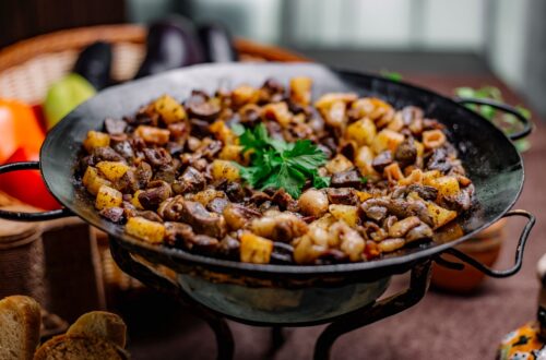 chilli de Carne com Feijão Preto e Legumes